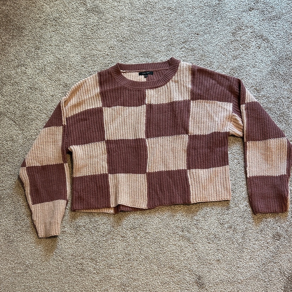 Checkered Knit Sweater in light pink and mauve